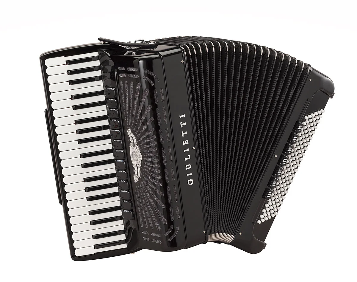 Black Giulietti Elegant 20 piano accordion